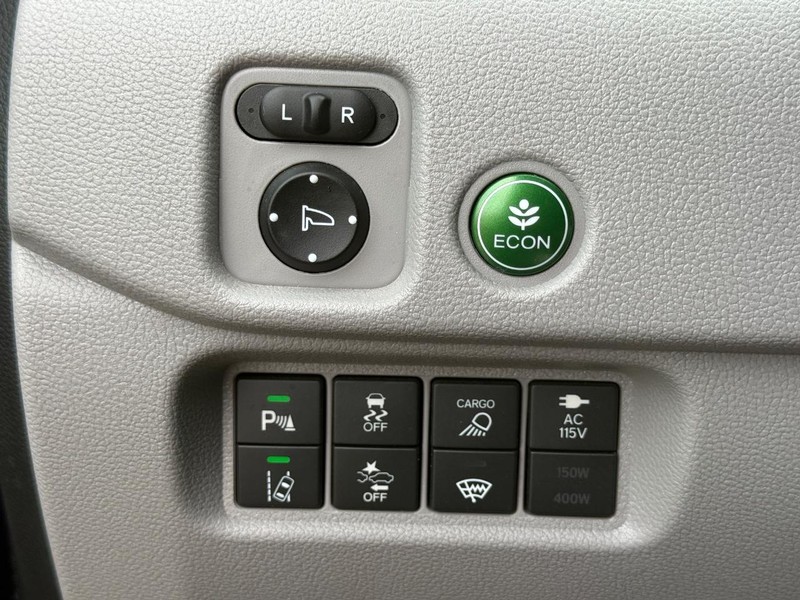 Honda Ridgeline Vehicle Image 23