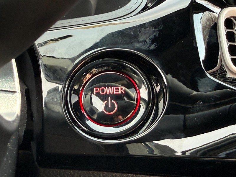 Honda Civic Hatchback Hybrid Vehicle Image 11