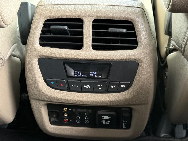 Honda Pilot Vehicle Image 14