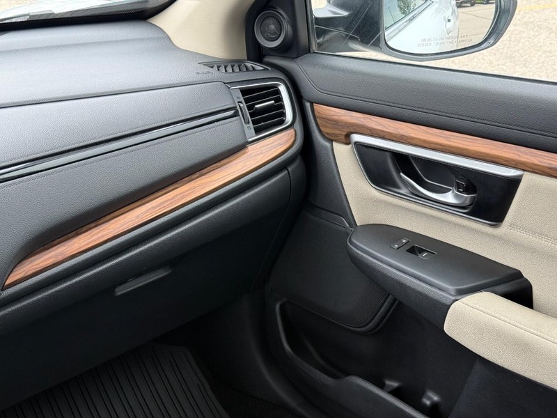 Honda CR-V Vehicle Full-screen Gallery Image 14