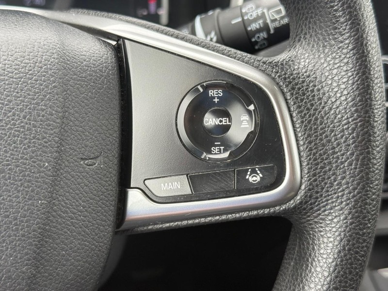 Honda CR-V Vehicle Full-screen Gallery Image 16