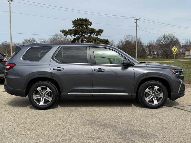 Honda Pilot Vehicle Image 2
