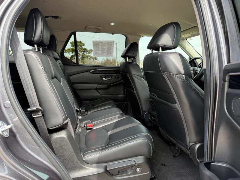 Honda Pilot Vehicle Image 11