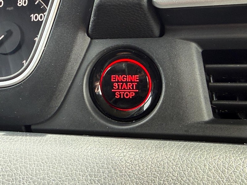 Honda Pilot Vehicle Image 16