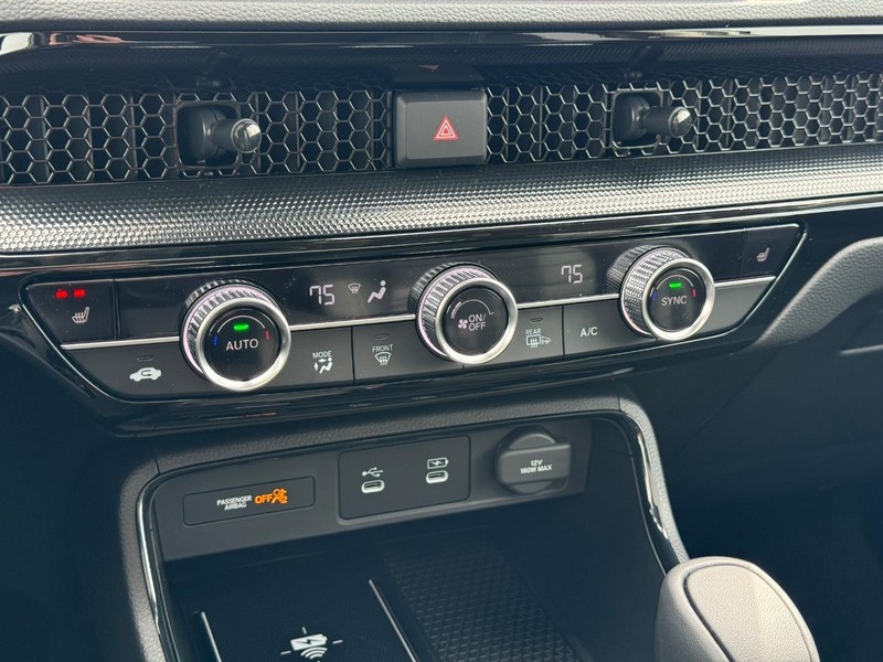 Honda CR-V Vehicle Image 13