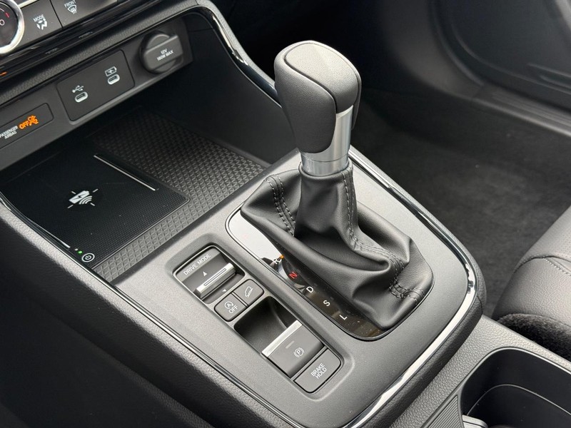 Honda CR-V Vehicle Image 15