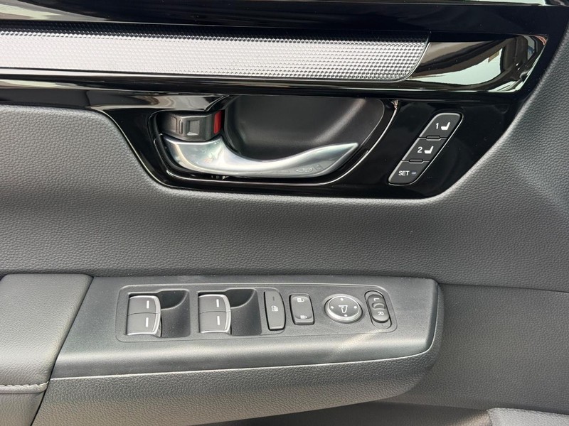 Honda CR-V Vehicle Image 17