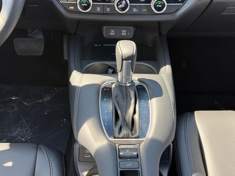 Honda HR-V Vehicle Image 11