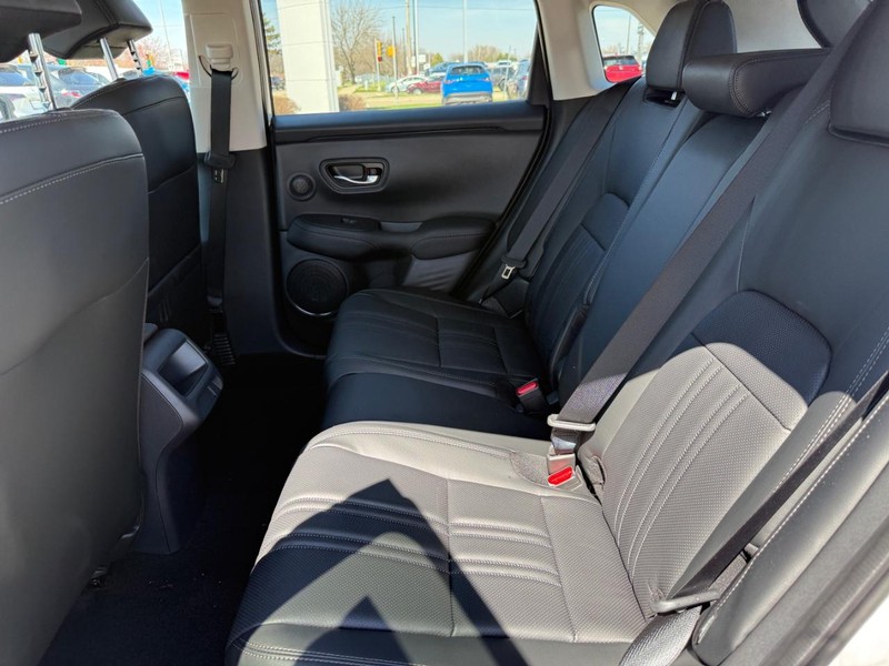 Honda HR-V Vehicle Image 14