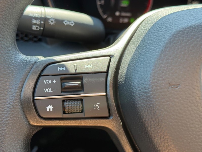 Honda CR-V Vehicle Image 15