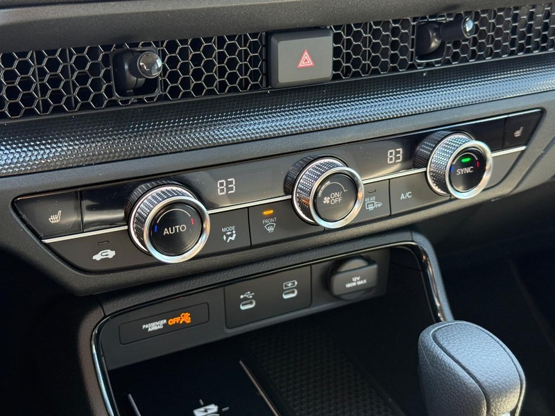 Honda CR-V Vehicle Image 19