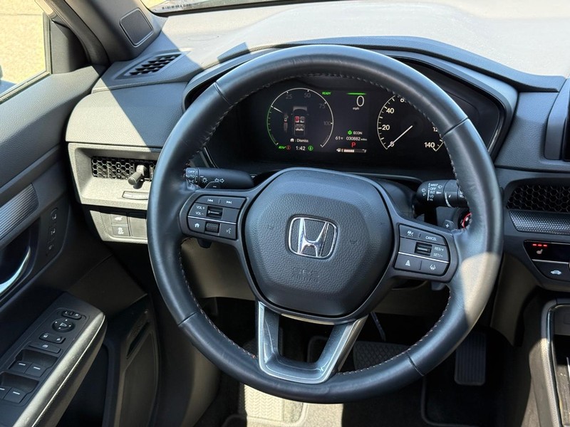 Honda CR-V Hybrid Vehicle Full-screen Gallery Image 13