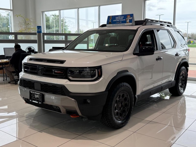 Honda Passport Vehicle Image 4