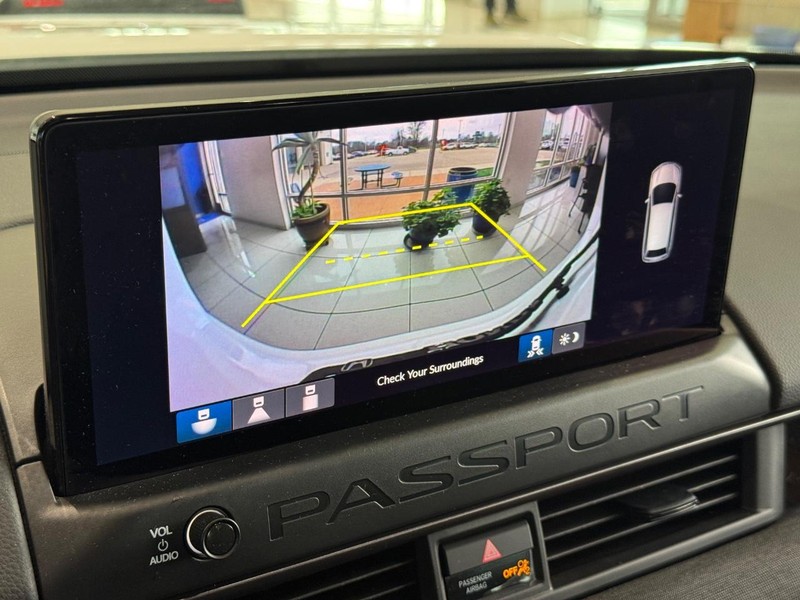 Honda Passport Vehicle Image 17