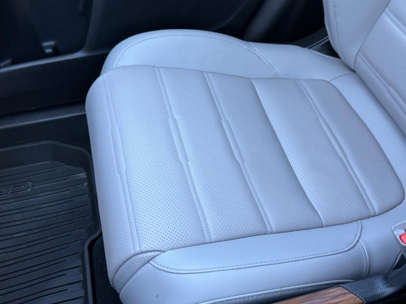 Honda CR-V Vehicle Full-screen Gallery Image 20