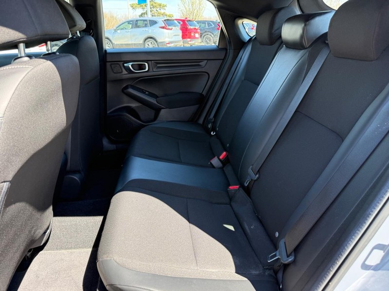 Honda Civic Hatchback Vehicle Full-screen Gallery Image 08