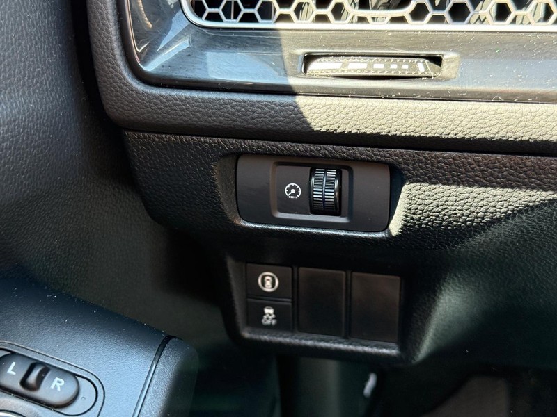 Honda Civic Hatchback Vehicle Full-screen Gallery Image 20