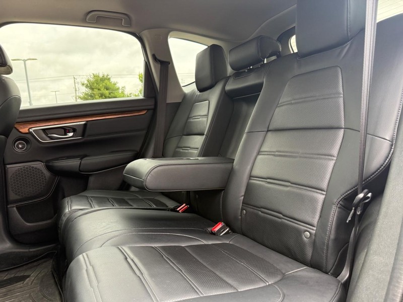 Honda CR-V Vehicle Image 9