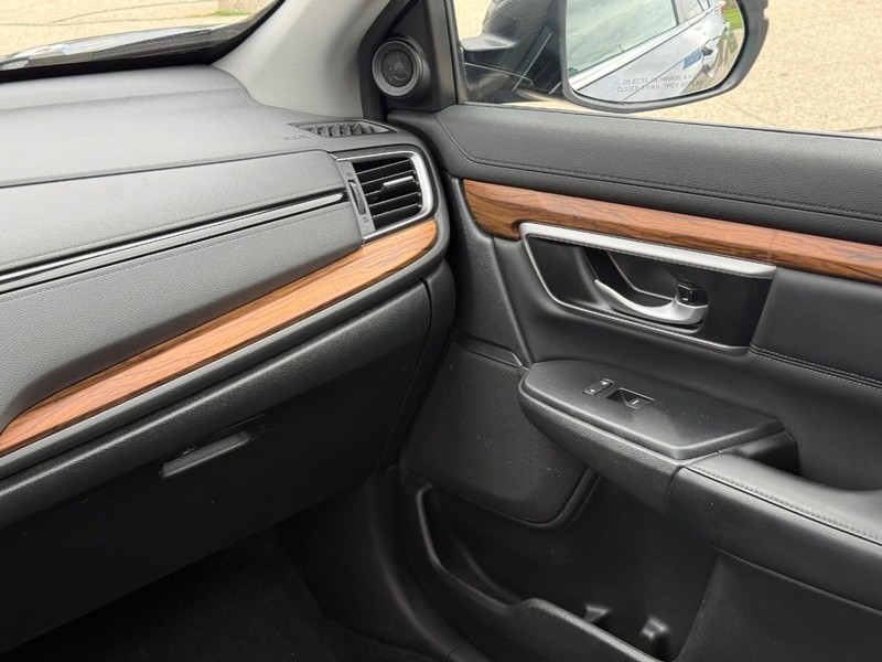 Honda CR-V Vehicle Image 14