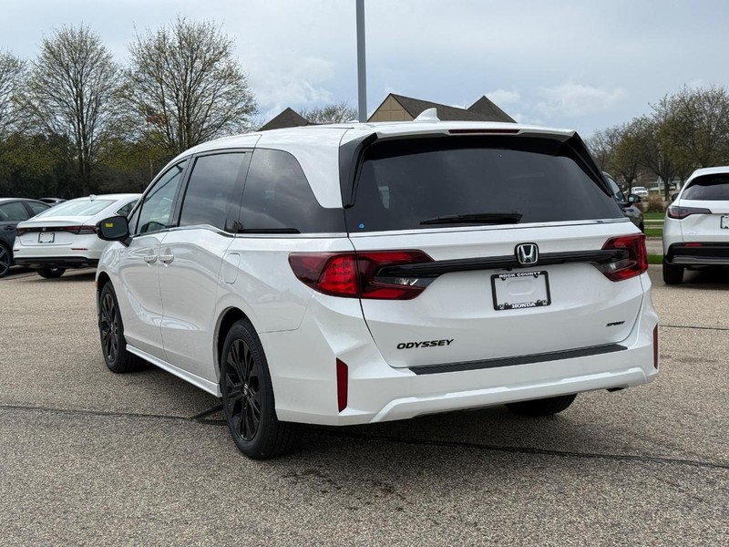 Honda Odyssey Vehicle Image 5