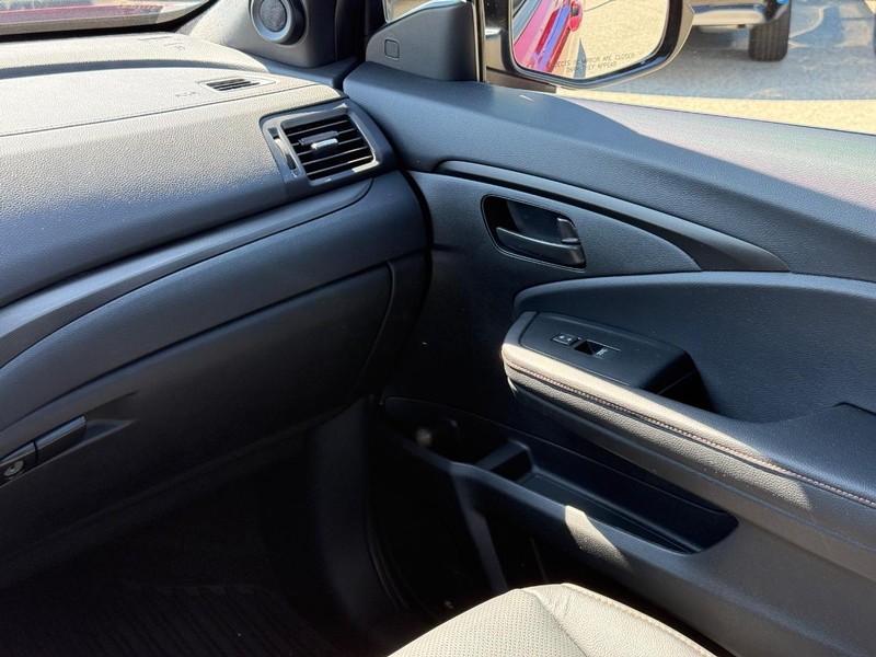 Honda Passport Vehicle Image 14