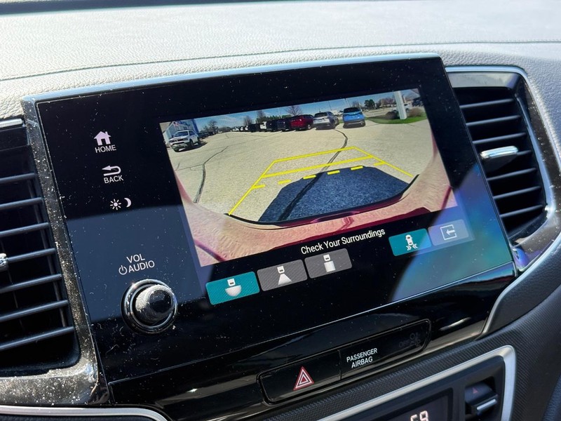 Honda Passport Vehicle Image 18