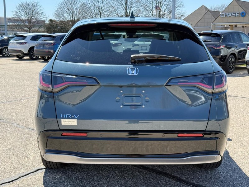 Honda HR-V Vehicle Image 2