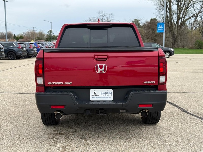 Honda Ridgeline Vehicle Full-screen Gallery Image 04