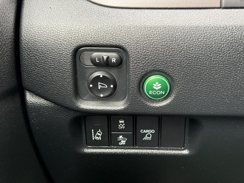 Honda Ridgeline Vehicle Full-screen Gallery Image 21