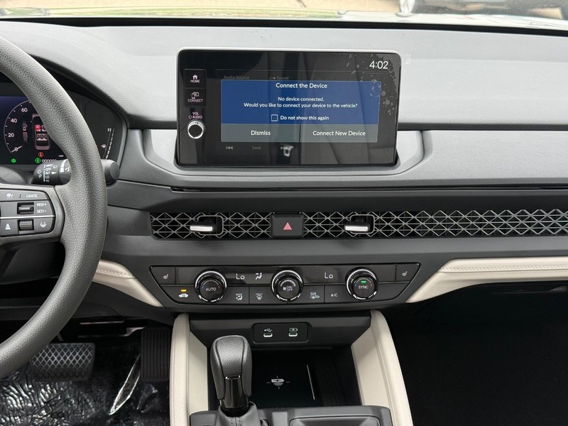 Honda Accord Sedan Vehicle Image 11
