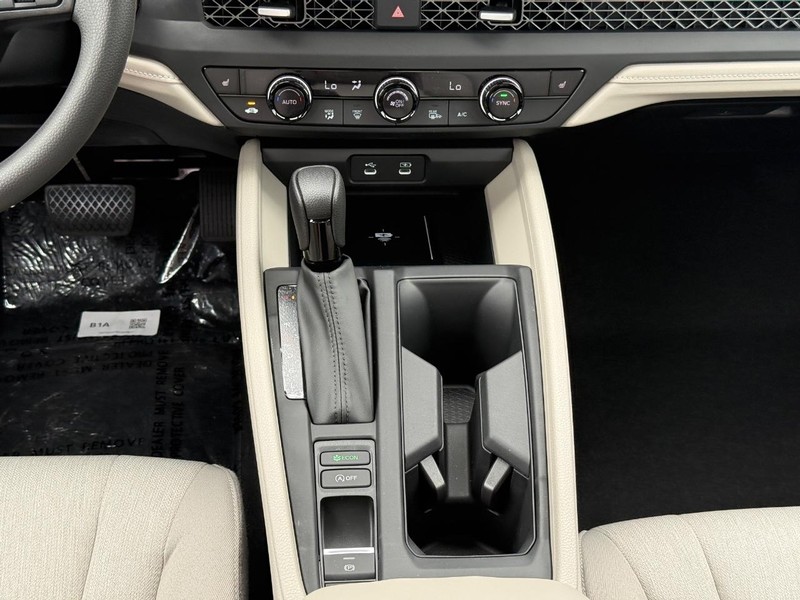 Honda Accord Sedan Vehicle Image 12