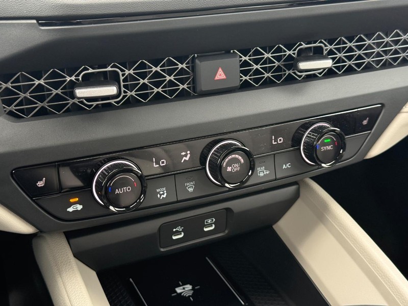 Honda Accord Sedan Vehicle Image 19