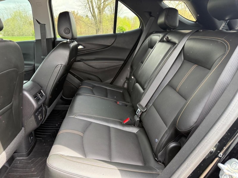 Chevrolet Equinox Vehicle Image 9