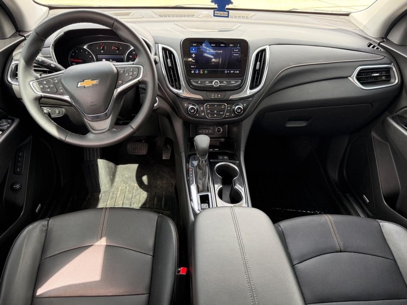 Chevrolet Equinox Vehicle Image 10