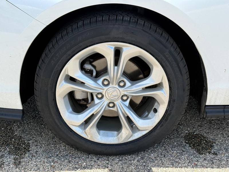 Honda Accord Sedan Vehicle Image 7