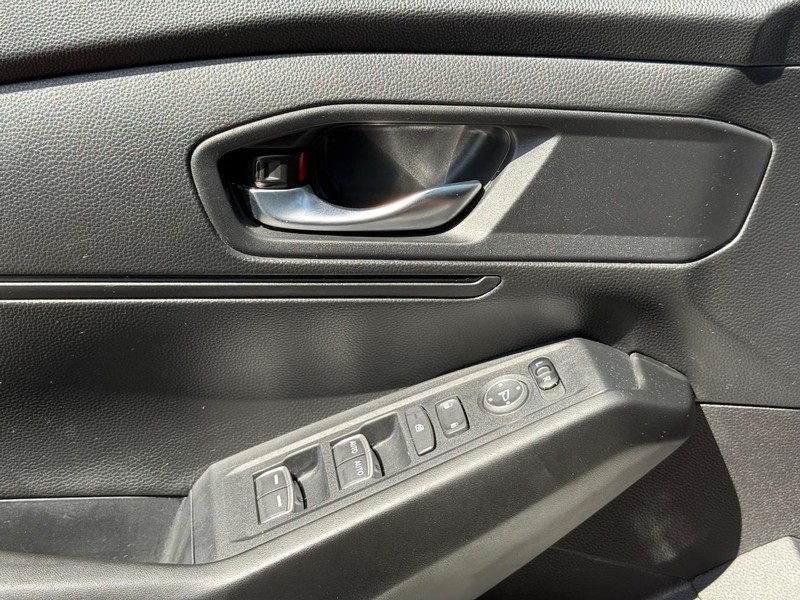 Honda Accord Sedan Vehicle Image 22