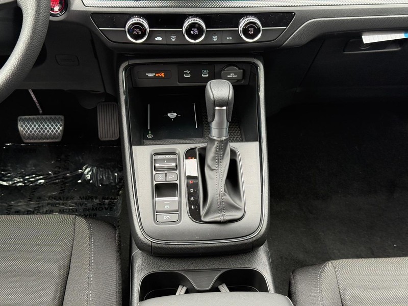 Honda CR-V Vehicle Image 12