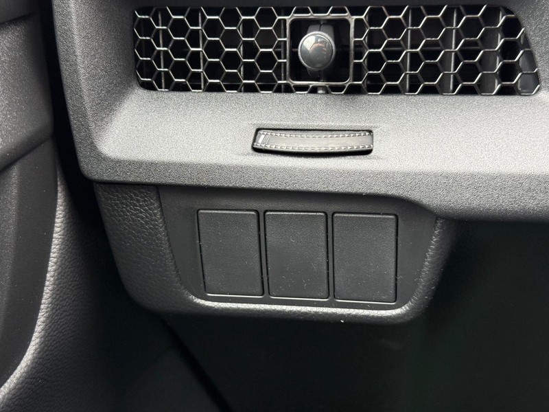 Honda CR-V Vehicle Image 20