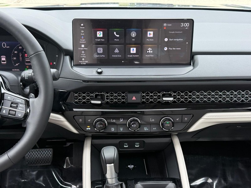 Honda Accord Hybrid Vehicle Image 11