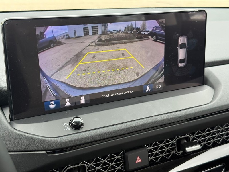 Honda Accord Hybrid Vehicle Image 18