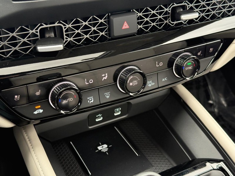 Honda Accord Hybrid Vehicle Image 19