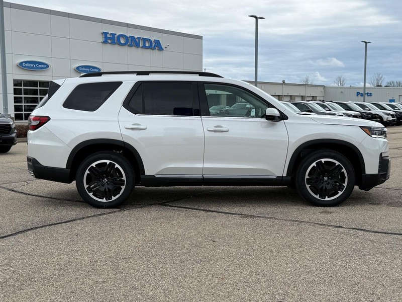 Honda Pilot Vehicle Image 2