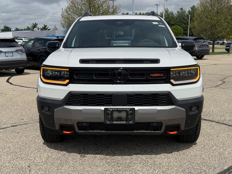 Honda Passport Vehicle Image 8