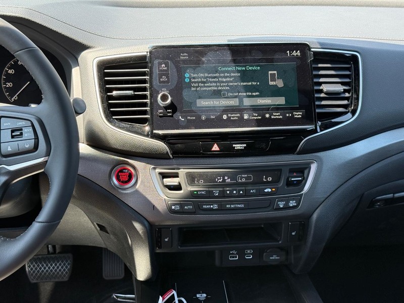 Honda Ridgeline Vehicle Image 8