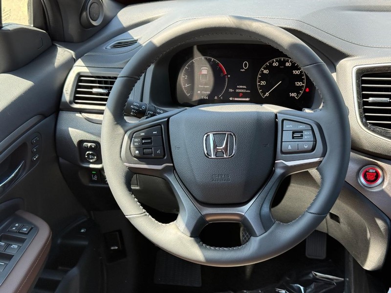 Honda Ridgeline Vehicle Image 12