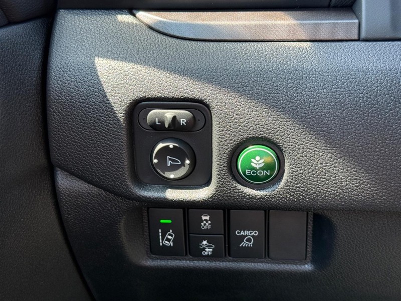 Honda Ridgeline Vehicle Image 21