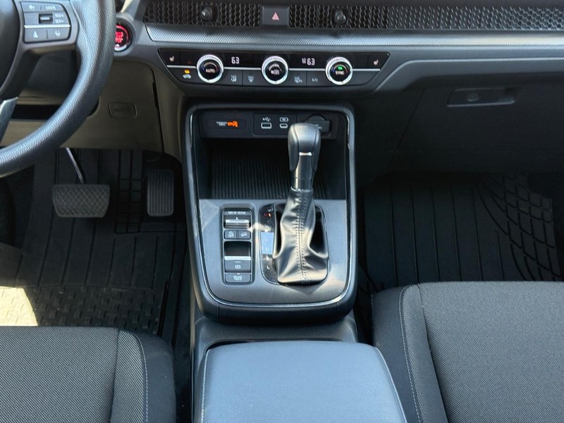 Honda CR-V Vehicle Image 14
