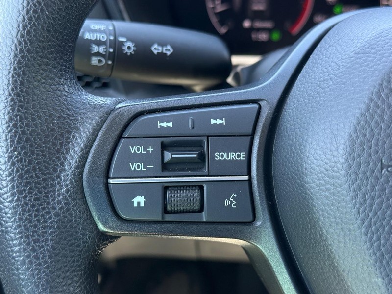 Honda CR-V Vehicle Image 15