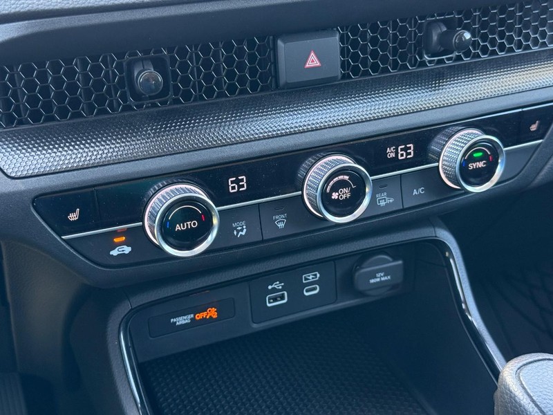 Honda CR-V Vehicle Image 19