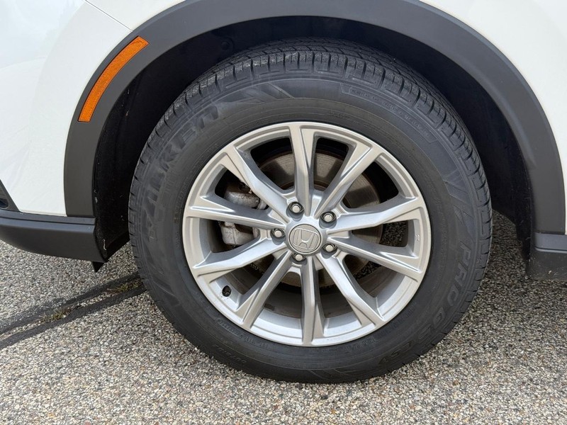 Honda CR-V Vehicle Image 6